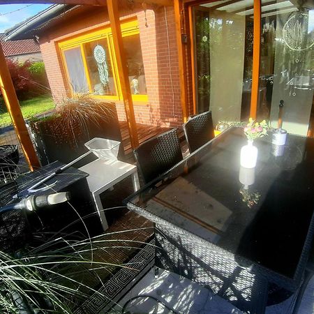 1 Zimmer 2 Personen, Garten, Terrasse, Wc, Dusche, Gemeinsame Kueche Ilsede Exteriör bild