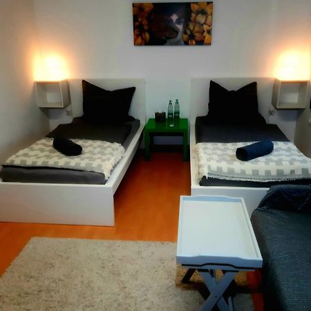 1 Zimmer 2 Personen, Garten, Terrasse, Wc, Dusche, Gemeinsame Kueche Ilsede Exteriör bild